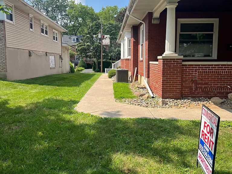 505 E Lancaster Ave — Photo 3