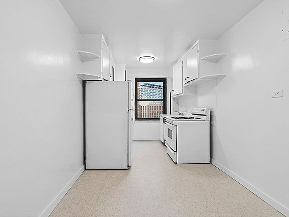 4th image of 264 Broadway #B1406