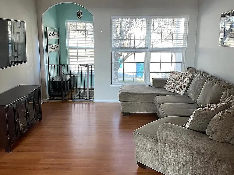 138 Madison Way — Photo 3
