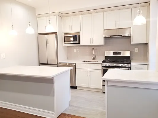 Rented by NYLA Realty | media 1