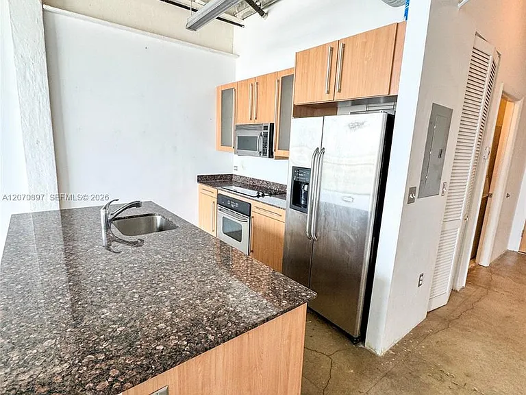 8101 Biscayne Blvd #R-411 — Photo 3