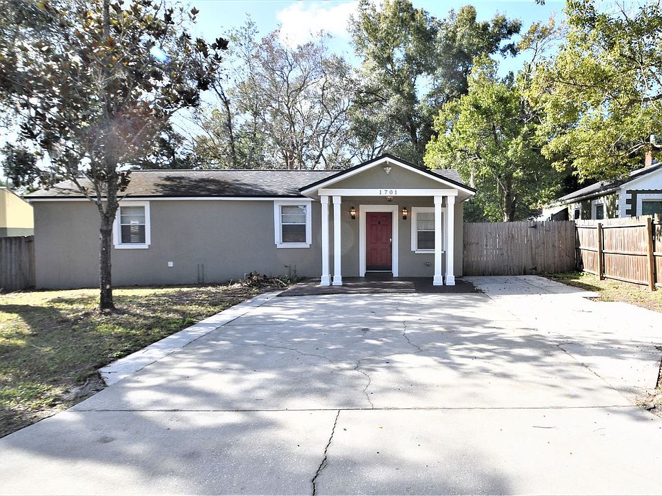 1st image of 1701 SE Lambright St