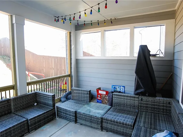 5329 Fox Hill Ln — Photo 43