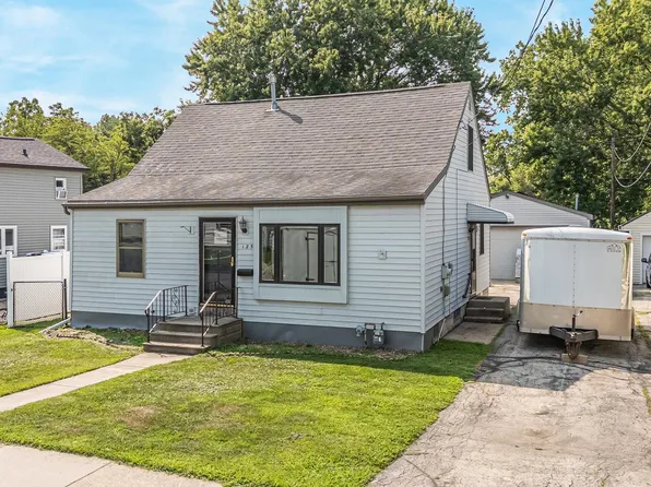125 Mayer St, Neenah, WI 54956