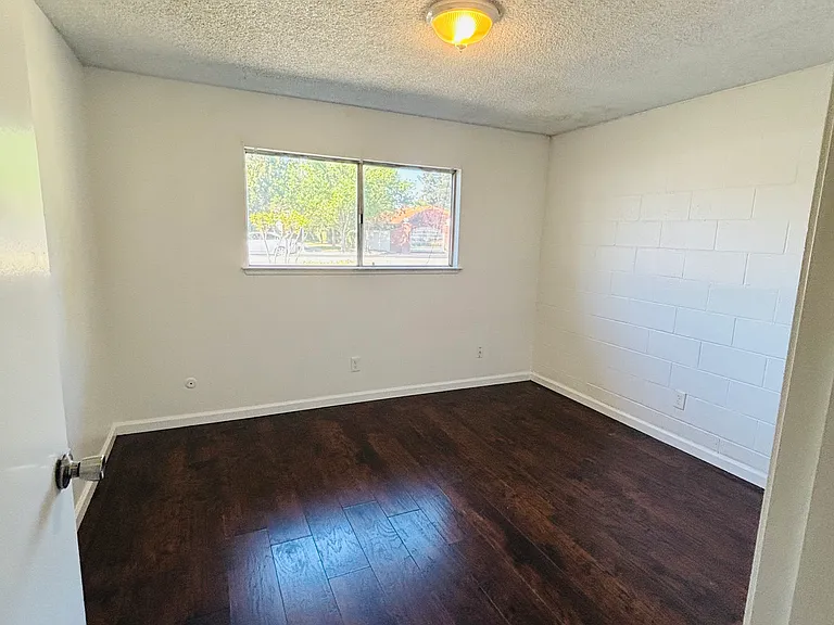 115 S Granada Dr #2 — Photo 13