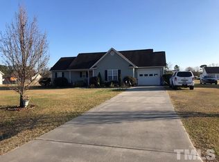 138 Henry Giddeons Dr, Teachey, NC 28464