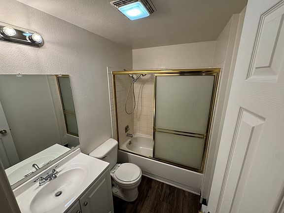 5th image of 861-863 N Garfield St
