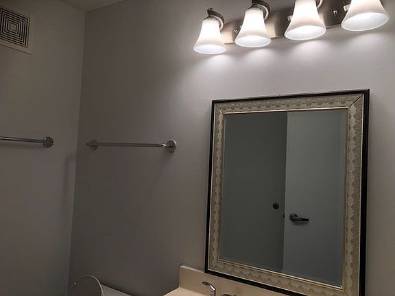 4th image of 9655 Woods Dr Unit 613