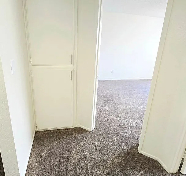 185 S Laurel Ave — Photo 5