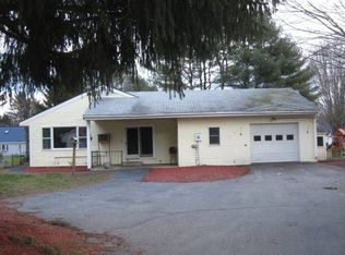 71 Davis Cir, White River Junction, VT 05001