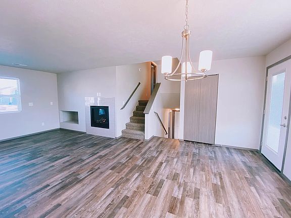 5th image of 2818 S Marcus Ln