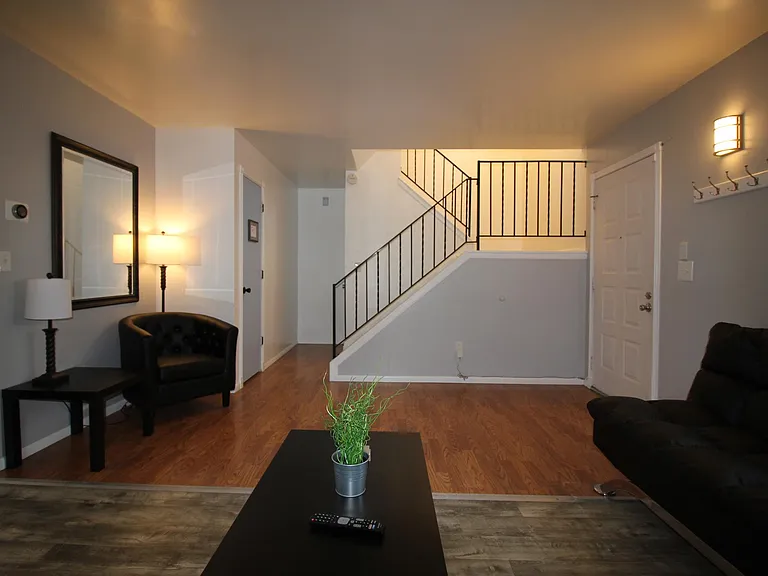 19231 E Nassau Dr — Photo 4