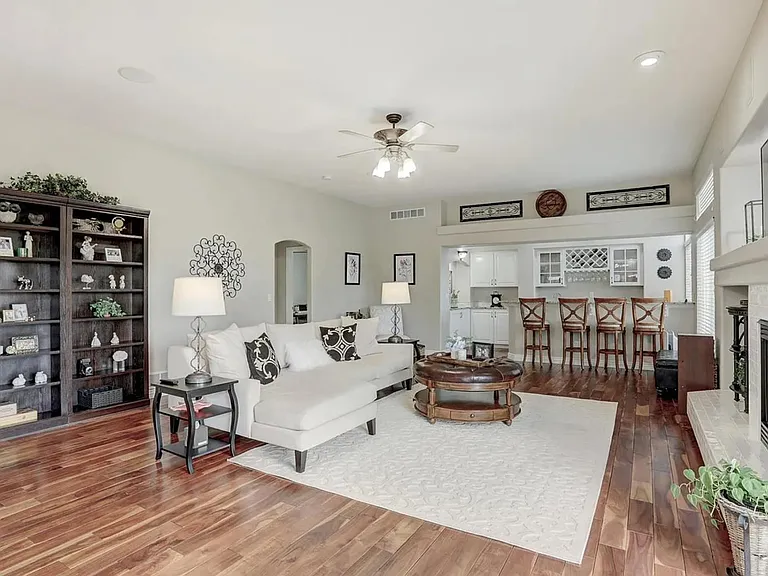 4400 Crestone Cir — Photo 9