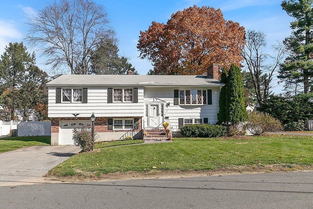 3 Cochrane Cir, Methuen, MA 01844 Zillow