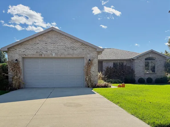 813 Canterbury Ln, Bourbonnais, IL 60914