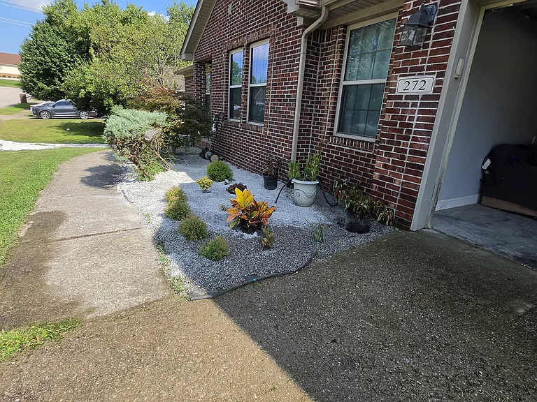272 Percheron Dr — Photo 30