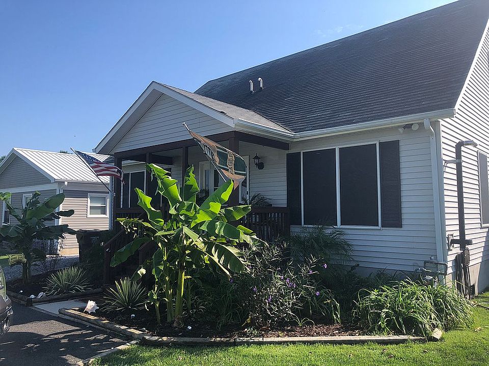 1st image of 10336 Tudor Rd