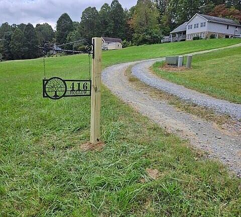 2nd image of 416 Harrington Hollow Rd