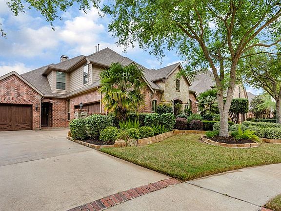 This home offers plenty of off street parking!
