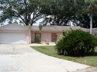 1214 Lady Guinevere Dr, Valrico, FL 33594