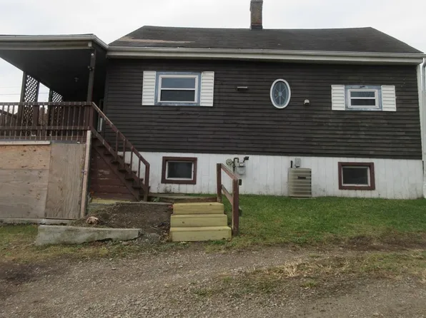 120 Eleanor St, Langeloth, PA 15054