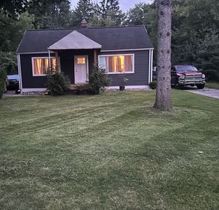 6529 Pontiac Lake Rd, Waterford, MI, 48327