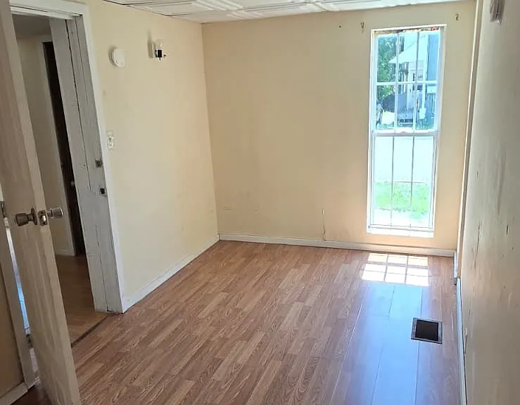 300 N Hamilton St #2 — Photo 3