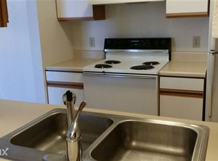 1810 Liberty Dr APT 104, Mount Pleasant, MI 48858