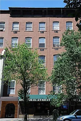 225 W 14th St #4A — Photo 7