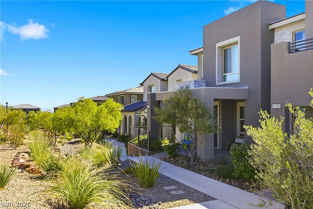 3 bed, 2.5 bath, 1542 sqft, $2,500 — Photo 1