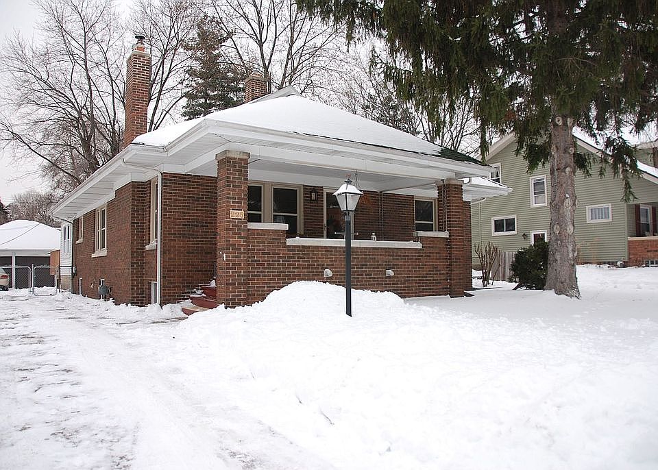 1st image of 226 Forest Ave