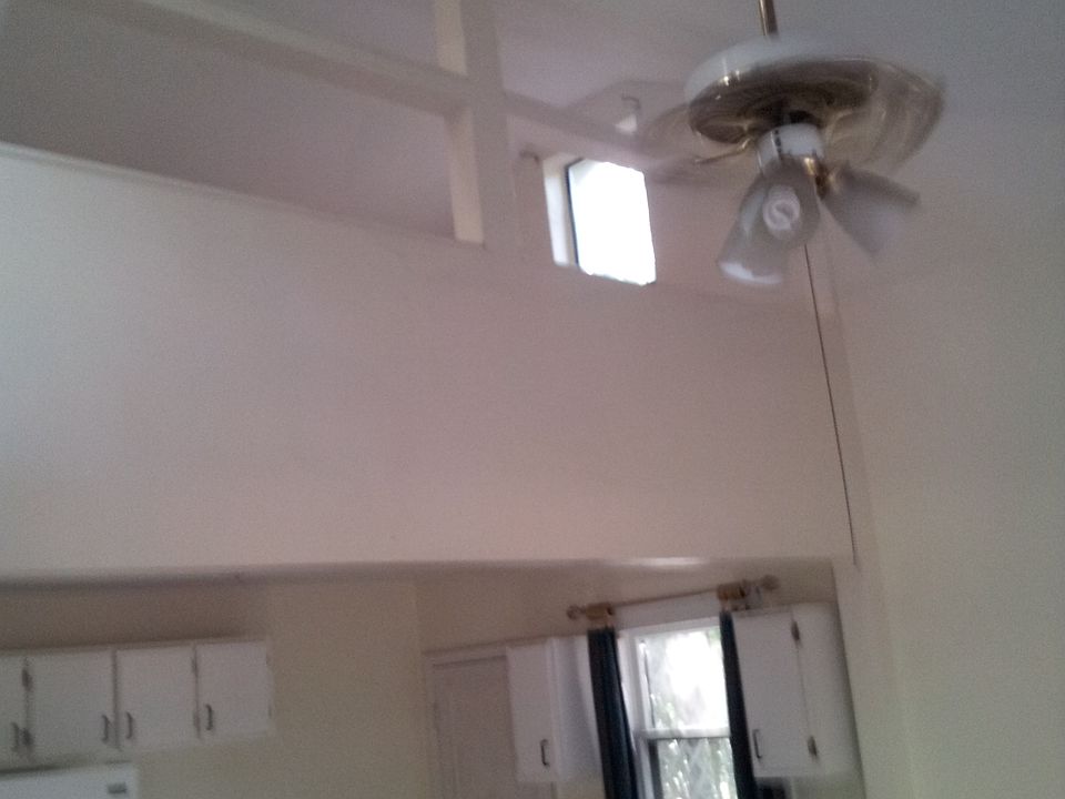 Building Photo 3