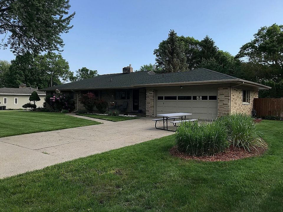 1st image of 1623 Bayview Dr