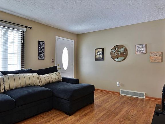 5th image of 5109 Willow Crest Ave