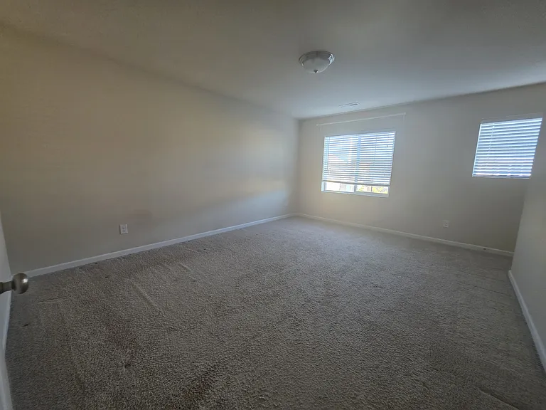 5028 NE 126th Ave — Photo 15