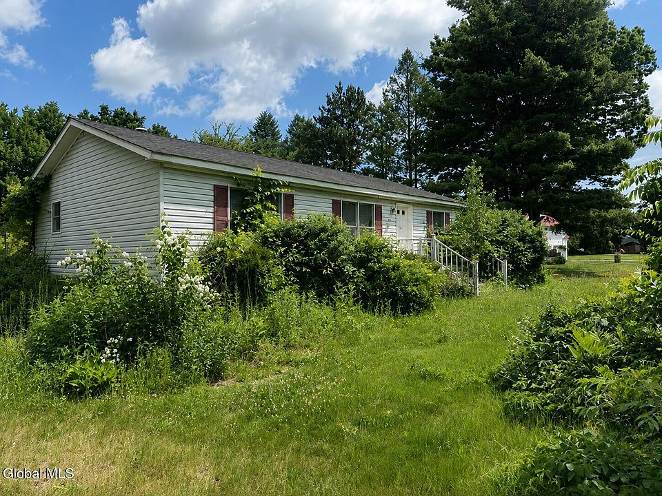 1st image of 262 Pine Woods Road