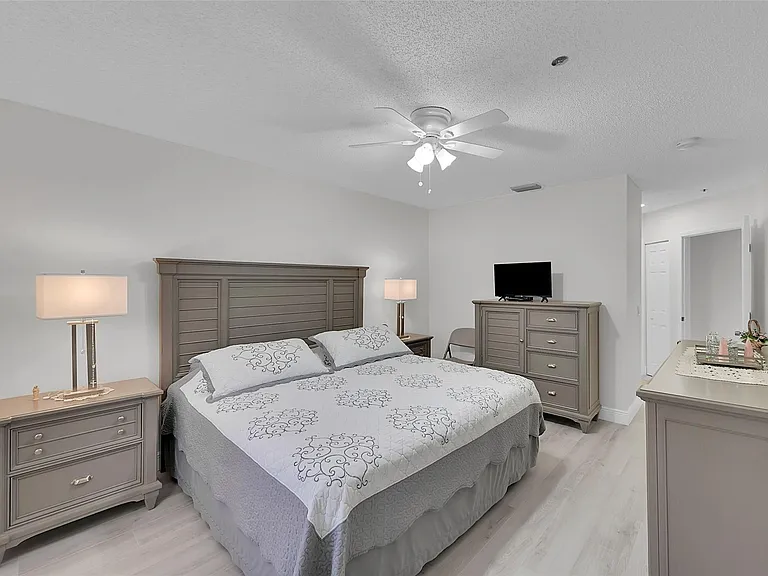 5133 Brisata Cir #P — Photo 13