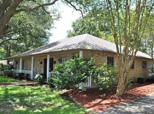 1042 S Tamela Dr, Lake Charles, LA 70605