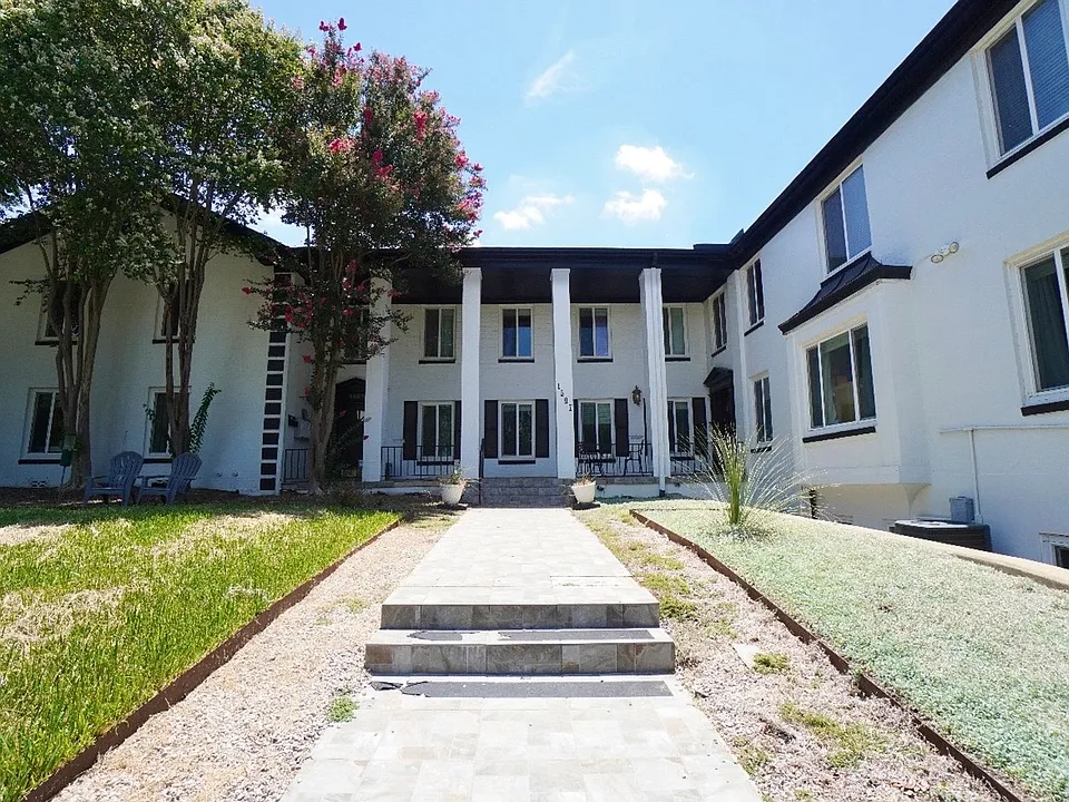 1507 Pease Rd #2