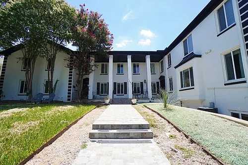 1507 Pease Rd Photo 1