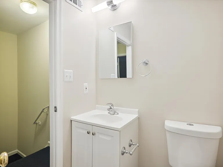 5626 Onslow Way — Photo 3