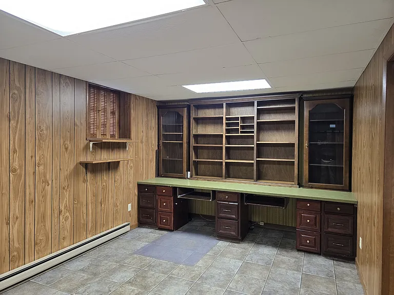 4th Bedroom with Closet or Office Room