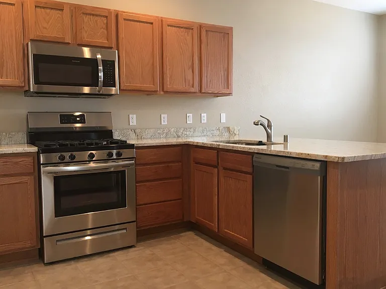 1941 Cortina Loop SE — Photo 4