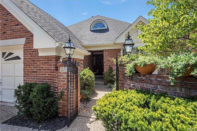 2nd image of 2207 Derby Way