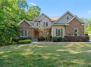 3321 Lower Lake Rd, Thomasville, NC 27360