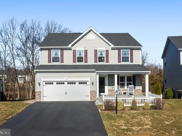 124 Pixie Moss Rd, Pottstown, PA 19464