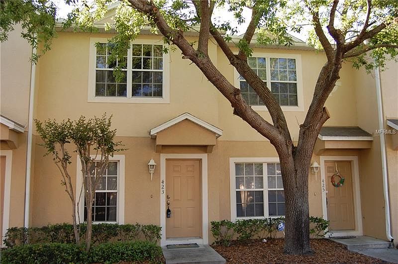 1st image of 423 Wilton Cir