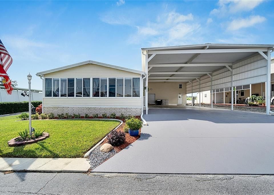 1st image of 39502 GLORYLAND DRIVE