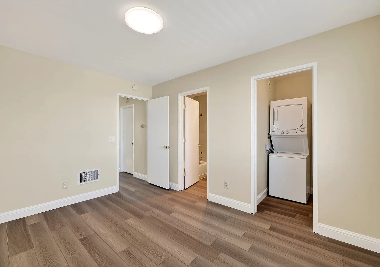 Wheeler 338 — Photo 4