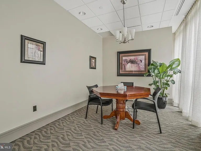 880 N Pollard St #824 — Photo 35